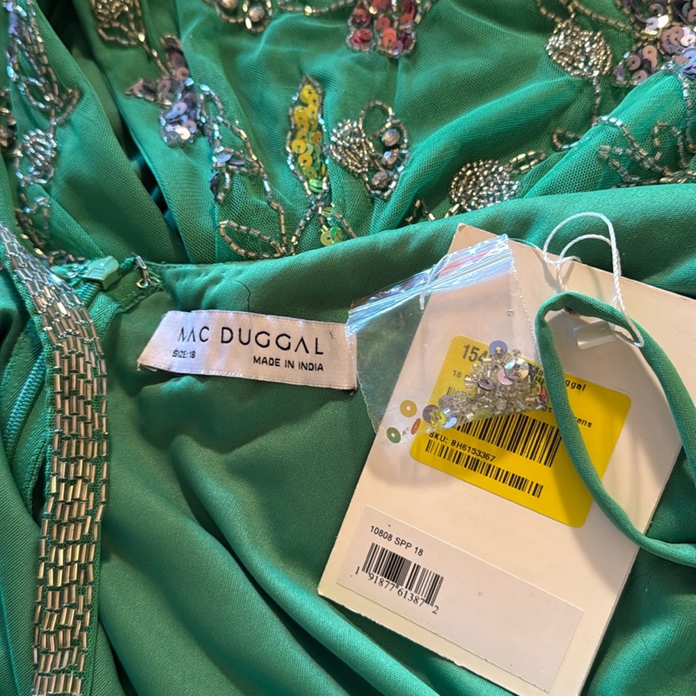 MAC DUGGAL
Hand Beaded Floral Gown with Beaded Spaghetti Straps - Picture 16 of 17